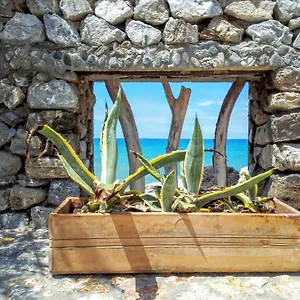 la-casa-a-mare-bb.sicilyhotelsitaly.net/